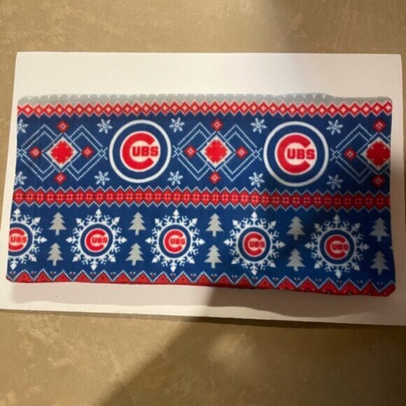 Chicago Cubs Holiday Receiving Blanket - Picture 1 of 2